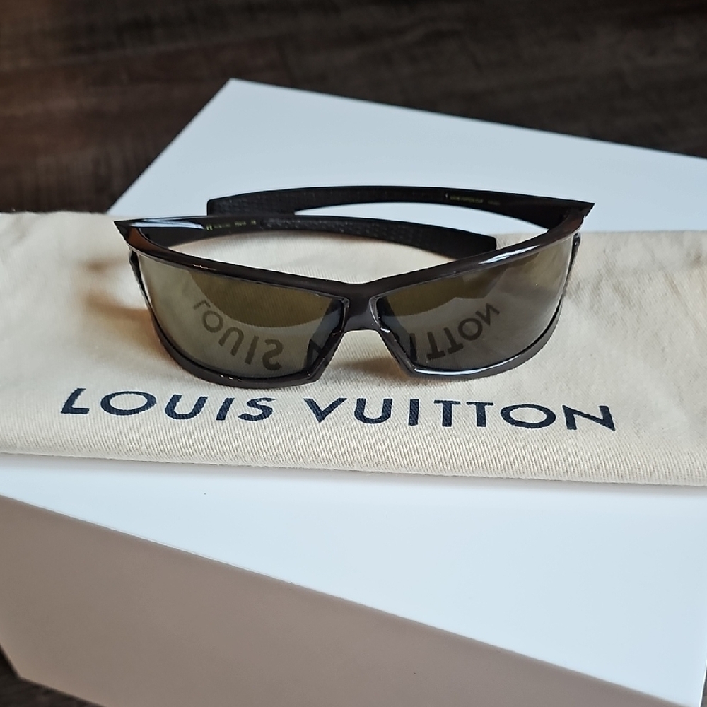 Louis Vuitton - RARE Sunglasses